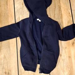 Boa-hoodie Bleu, zoals gemeld door IKEA Caen Fleury-sur-Orne met iLost