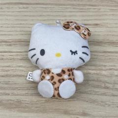 Xoguete de peluche Kitty, segundo informou IKEA前橋 usando iLost
