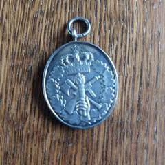 Deense medaille van verdienste, como reportado ao iLost