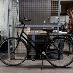 İLost kullanarak Fietsdepot Hasselt tarafından bildirildiği gibi Bisiklet onbekend Zwart met bruine zadel