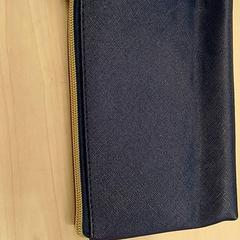 Astuccio, come riportato da IKEA Toulon utilizzando iLost