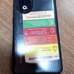 Telefono, come riportato da Qbuzz DMG utilizzando iLost