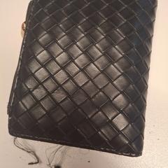 Wallet Bouchra, as reported by Regio West-Vlaanderen using iLost