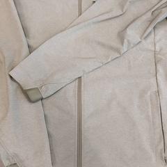 Jacket, as reported by Rotterdam The Hague Airport using iLost