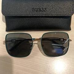 Lunettes + etui à lunettes Verte, as reported by IKEA Toulouse using iLost