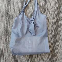 Bolsa tote blauw grijs, segundo informou Arriva Limburg Zuid usando iLost