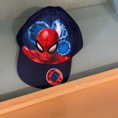 Baseball sapka, amint azt Familie Resort Molenwaard az iLost segítségével jelentette.