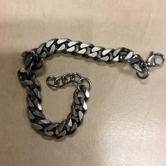 Armband, rapporterat av Haaglanden Medisch Centrum med iLost
