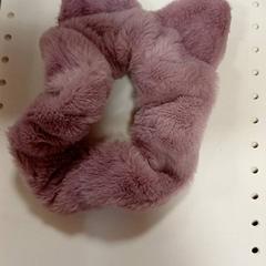 Scrunchies para o pelo Doux violet, segundo informou IKEA Strasbourg usando iLost