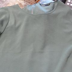 T-shirt olive green, gemeldet von Carlton Beach Hotel über iLost