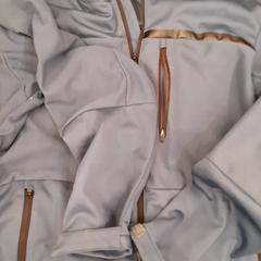 Jacket, as reported by Rotterdam The Hague Airport using iLost