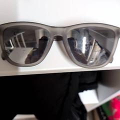 Sonnenbrille, gemeldet von IKEA Utrecht über iLost