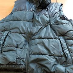 Oblečení Bodywarmer, jak nahlášeno Regio Antwerpen - Brussel pomocí iLost
