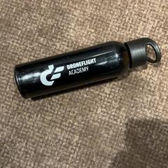飲用ボトル がiLostで Van der Valk Hotel Apeldoorn - De Cantharel によって報告されました