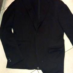Blazer, come riportato da Leonardo Royal Hotel Amsterdam utilizzando iLost