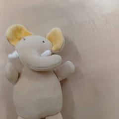 Cuddly slap Elephant beige, as reported by IKEA Orléans - Ardon using iLost