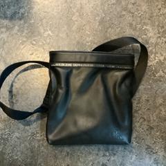 Bolsa & Bolsa, ha sido reportado por Gemeente Amsterdam con iLost