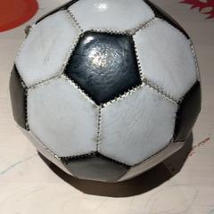 Fotboll Klein, rapporterat av IKEA Wilrijk med iLost