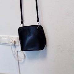 Taška, jak nahlášeno Hermes Eindhoven pomocí iLost
