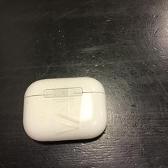 Earcase, como reportado por Qbuzz U-OV utilizando o iLost