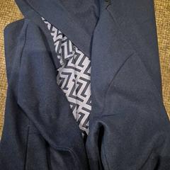Txamarra Donker blauw met patroon, gisa salatu by Van der Valk Hotel Apeldoorn - De Cantharel iLost erabiliz