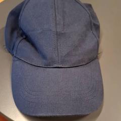 メンズキャップ Marine がiLostで IKEA Nice Saint Isidore によって報告されました