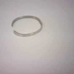 Armband met inscriptie, zoals gemeld door Bobbejaanland met iLost