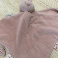 Zalaparta kuttuna lapin rose, gisa salatu by IKEA Liège iLost erabiliz