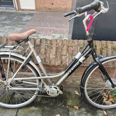 Kvinners sykkel, som rapportert av Gemeente Roermond ved bruk av iLost