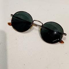Gafas de sol, segundo informou IKEA Toulouse usando iLost