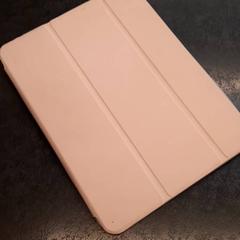 Ipad がiLostで Rotterdam The Hague Airport によって報告されました