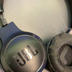 Headphones Jbl, as reported by Eindhoven Airport using iLost