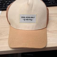 Boné, como reportado por IKEA Montpellier utilizando o iLost