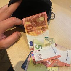 Peněženka, jak nahlášeno Haven Hotel Rotterdam pomocí iLost