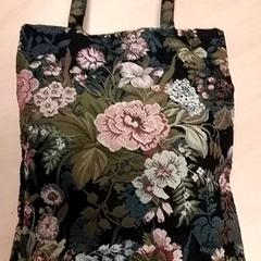Borsa tote, come riportato da RET utilizzando iLost