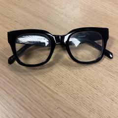 Gafas de lectura Zwart, ha sido reportado por Pathé Amsterdam Noord con iLost