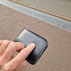 Black wallet, as reported to iLost