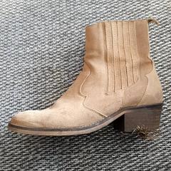 Bota, jak nahlášeno Zwarte Cross (Gemeentehuis) pomocí iLost