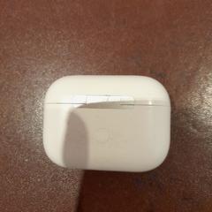 Airpods fodral Blanc, rapporterat av TCL med iLost