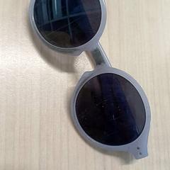 Gafas de sol Mauve clair, segundo informou IKEA Brest Guipavas usando iLost