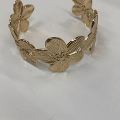 Armbånd, som rapportert av IKEA新三郷 ved bruk av iLost