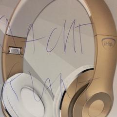 koptelefoon, ha sido reportado por Eindhoven Airport usando iLost