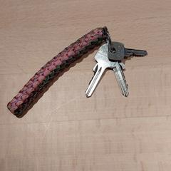 Sleutelbos met scobido hanger, iLost-i jakinarazi zaion moduan