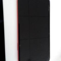 Mobiltelefon Orange iPhone, amint azt ilévia az iLost segítségével jelentette.