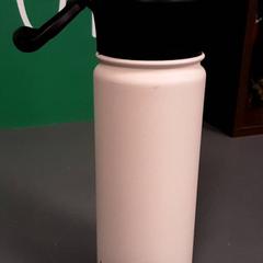 Trinkflasche, gemeldet von Diergaarde Blijdorp über iLost