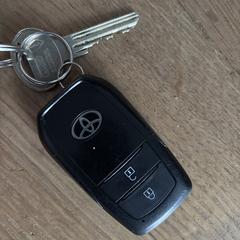 Autosleutel Toyota met huissleutel, gerapporteerd met iLost