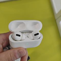 Apple Airpods, segundo informou a iLost