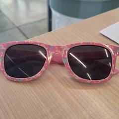 Gafas de sol Enfant, segundo informou IKEA Dijon usando iLost