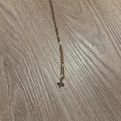 ネックレス がiLostで Van der Valk Hotel Eindhoven - Best によって報告されました