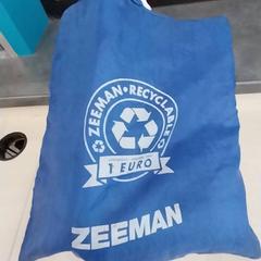 Saco zeeman, como reportado por Arriva Limburg Zuid utilizando o iLost